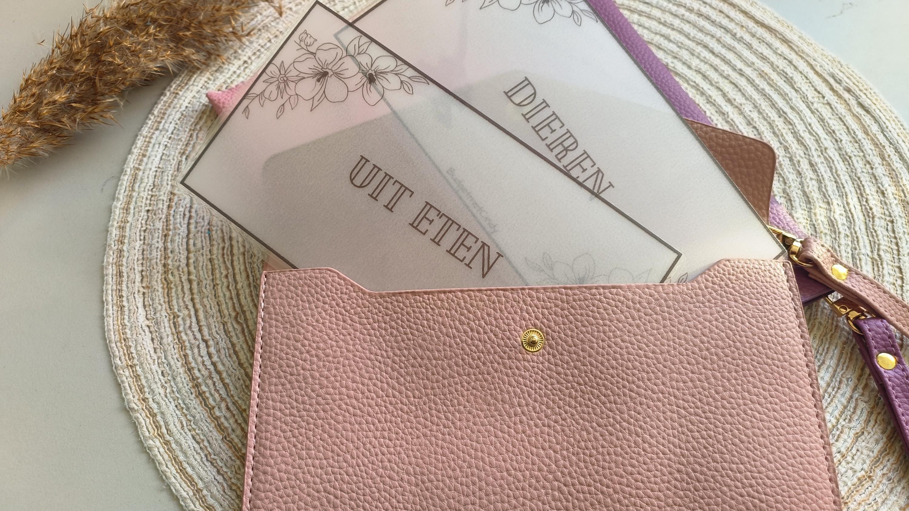 Travel wallet luxe