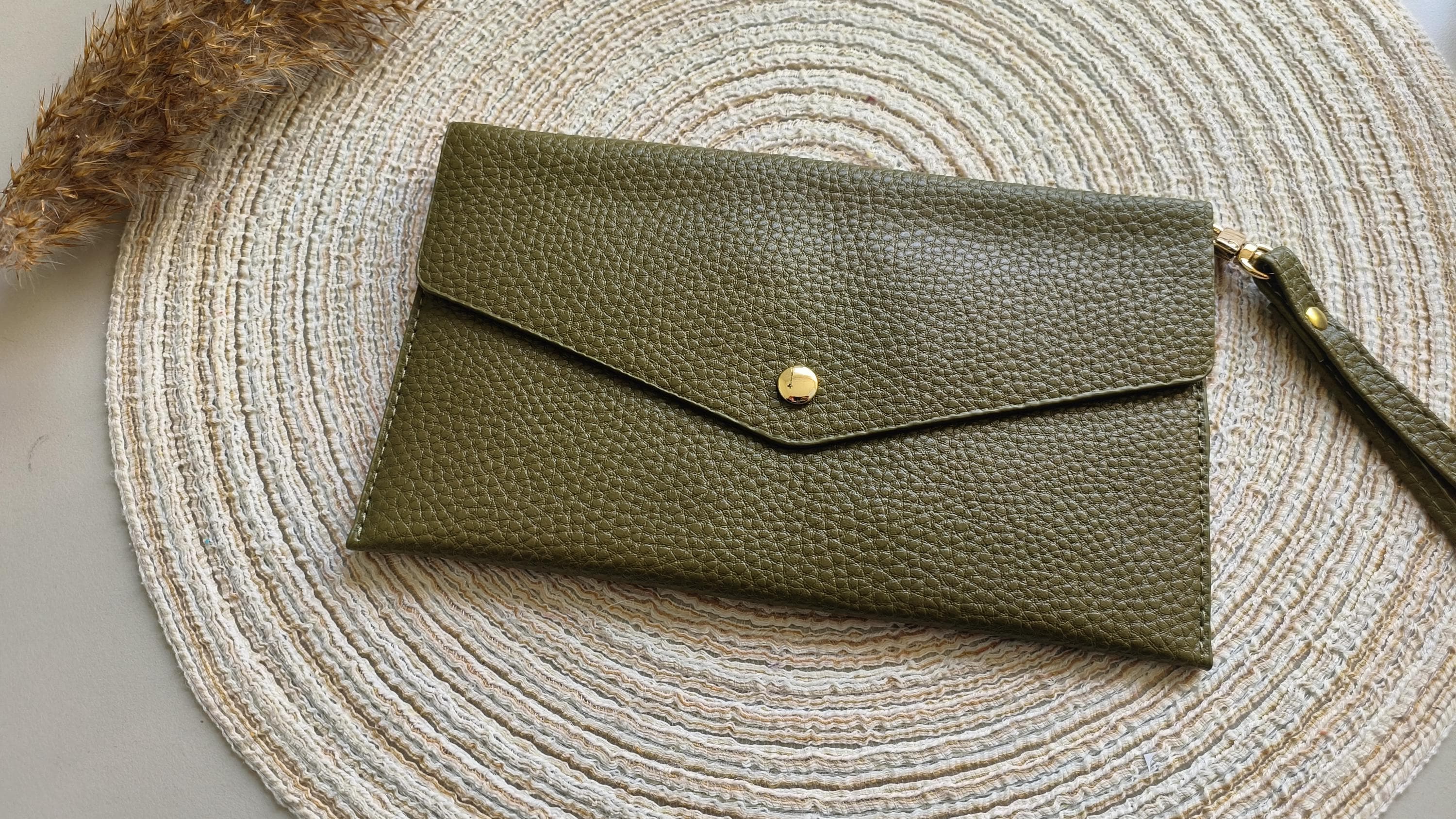 Travel wallet luxe