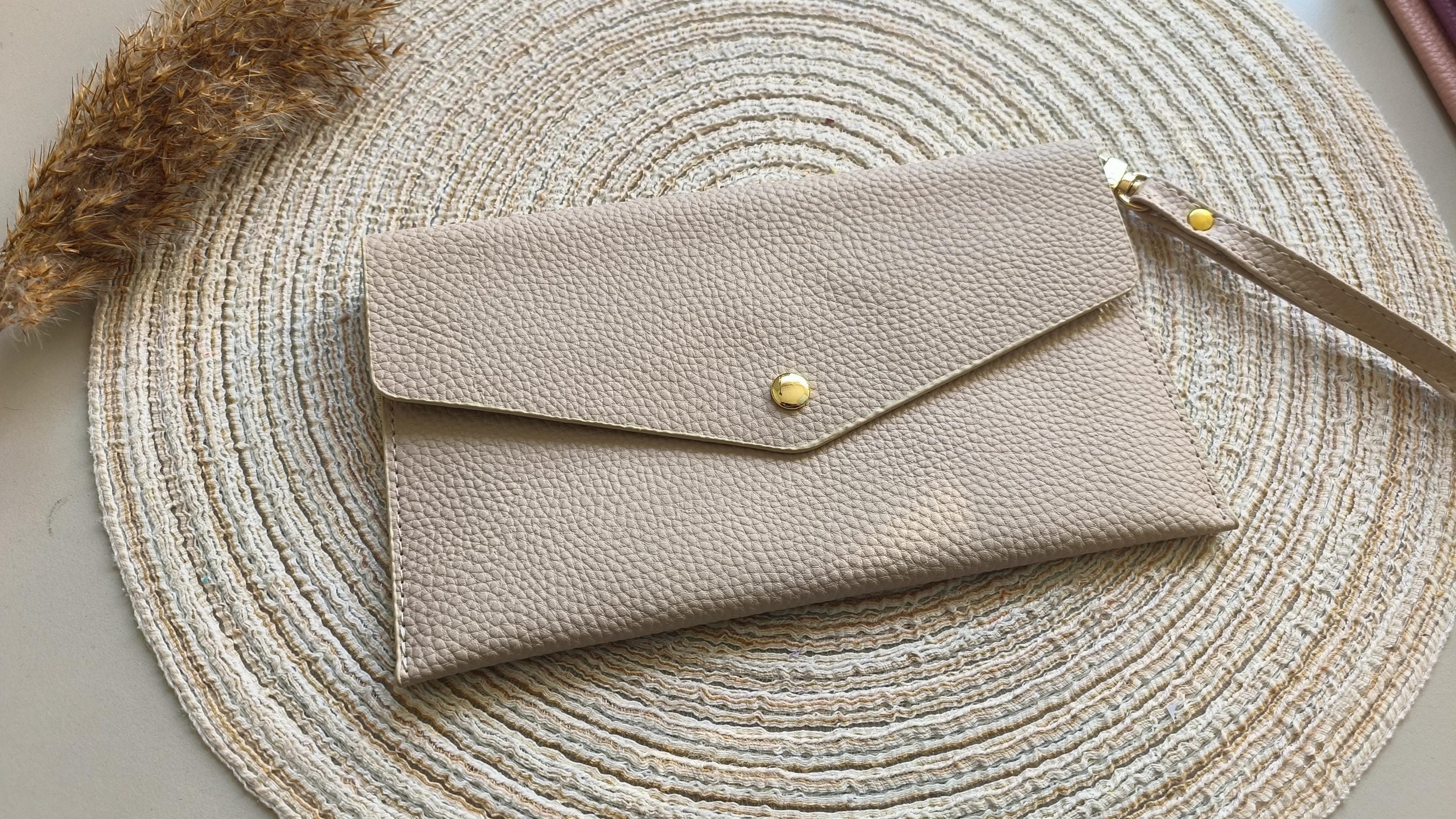 Travel wallet luxe