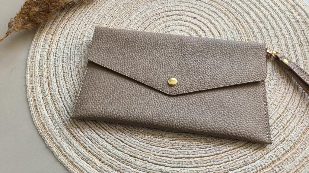Travel wallet luxe