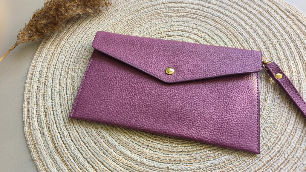 Travel wallet luxe