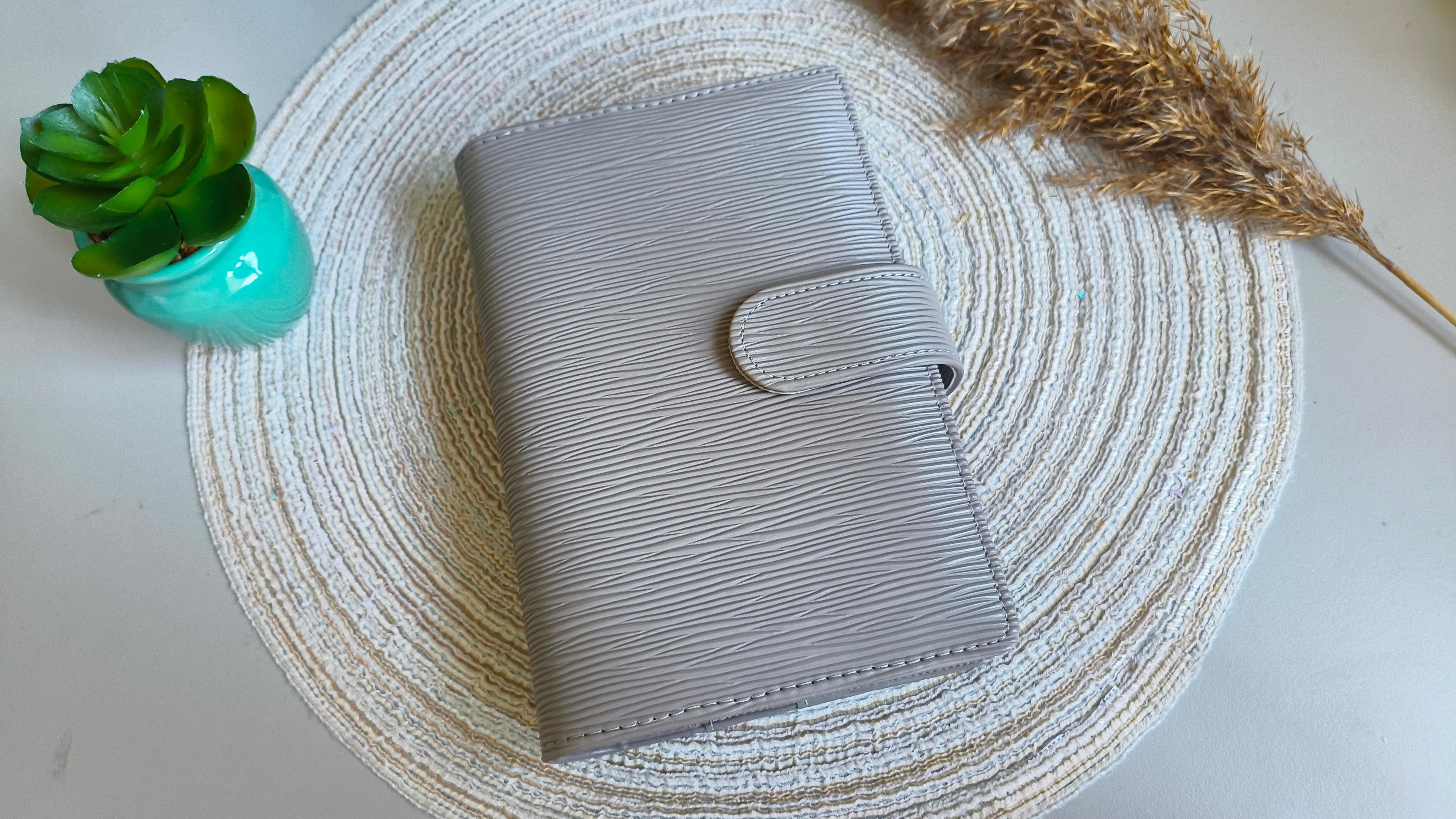 A6 binder luxe taupe