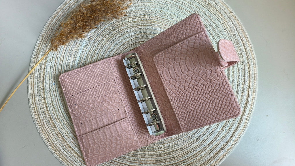 A7 binder croco
